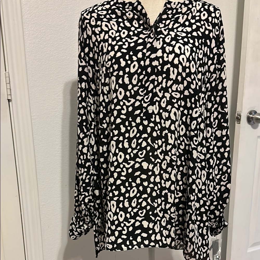 Women’s Plus Black and White Women's Top
